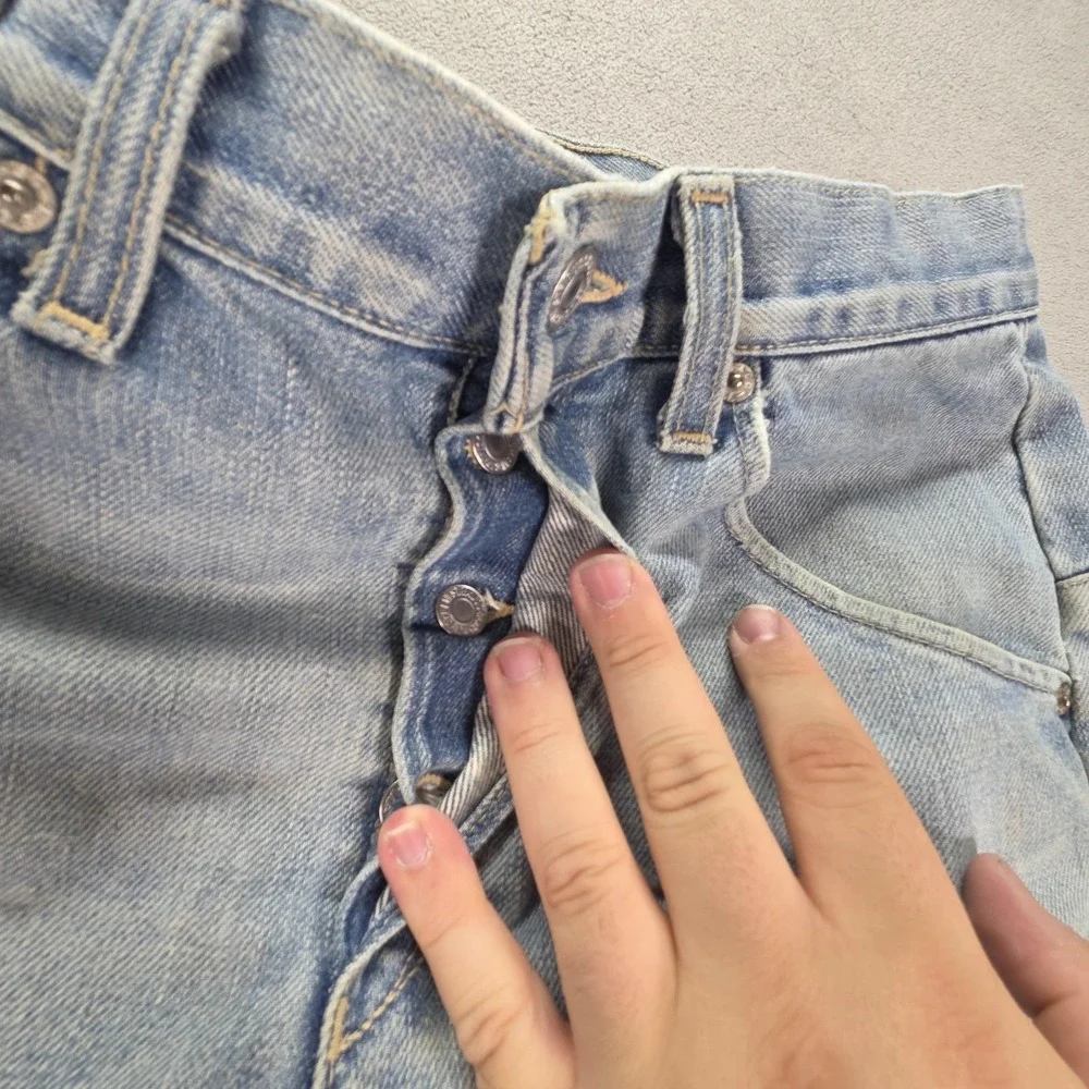 Levis important sizing